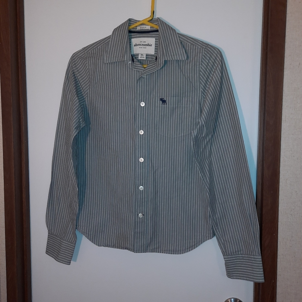 Boys Abercrombie Shirt - Gray with White Pin Stripe, Size XL